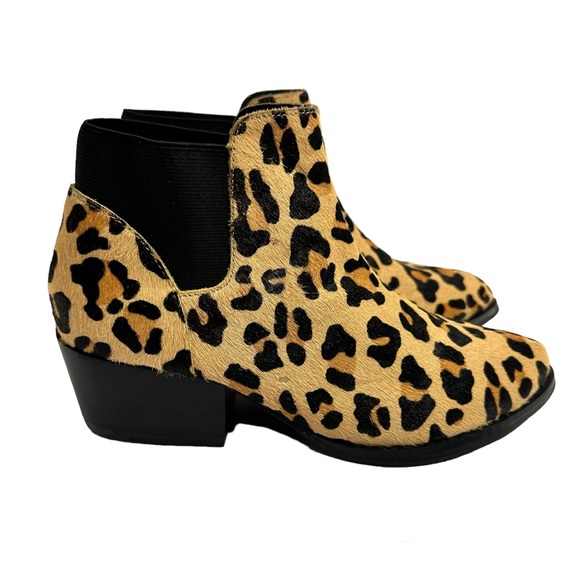 Steve Madden Womens Palace Leopard Print
Calf Hair Ankle Boots - Picture 4 of 14